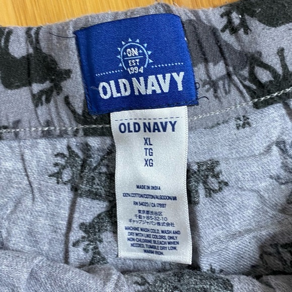 Old Navy reindeer flannel pajama pants grey XL - Picture 3 of 3